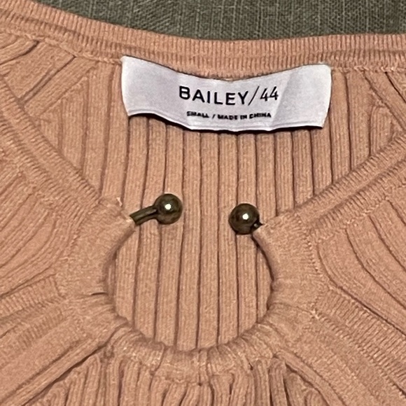 NWT Bailey 44 Daleyza top - Picture 3 of 4